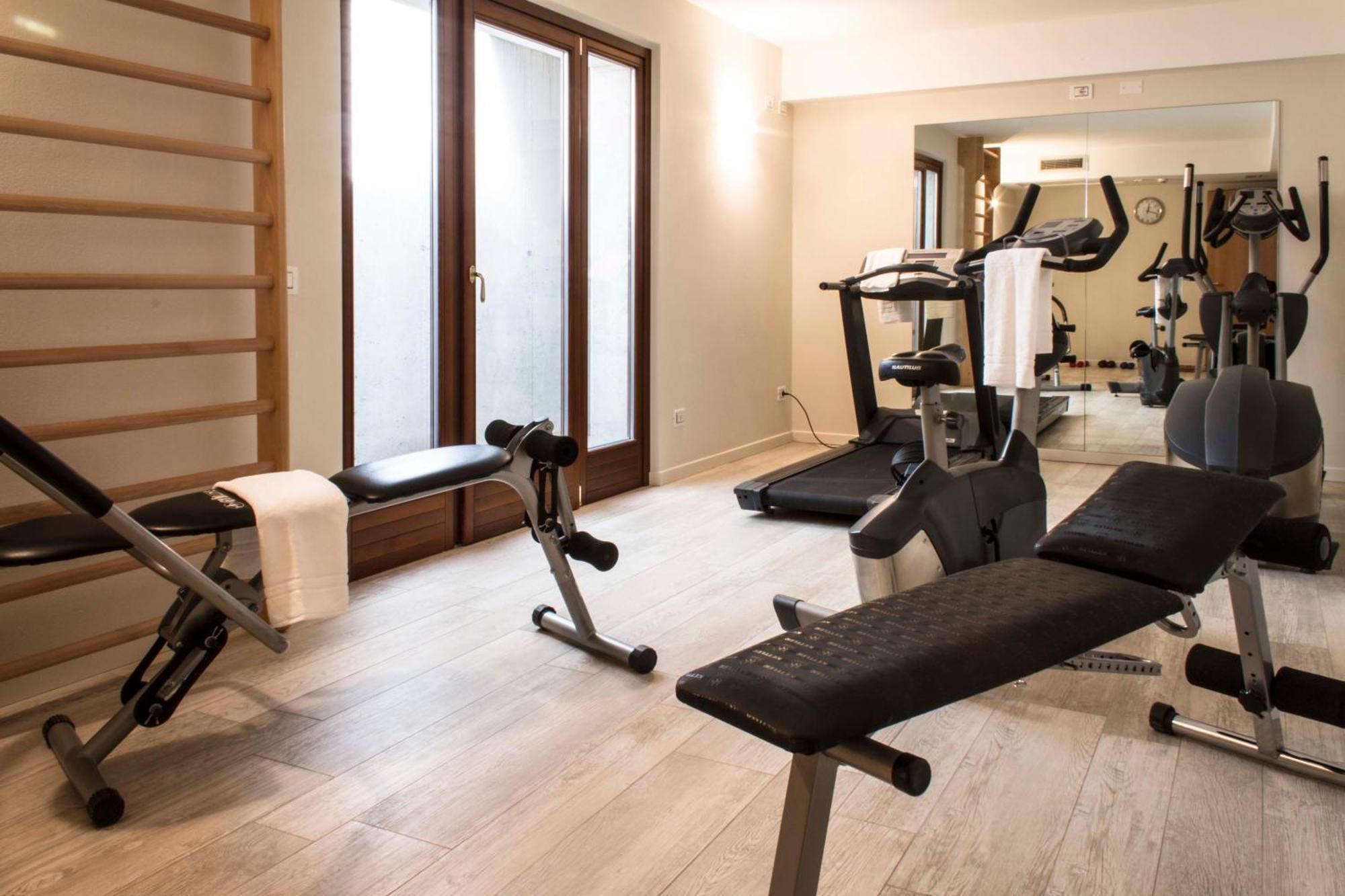 Hotel Relais Agli Olivi ลาซีเซ ภายนอก รูปภาพ