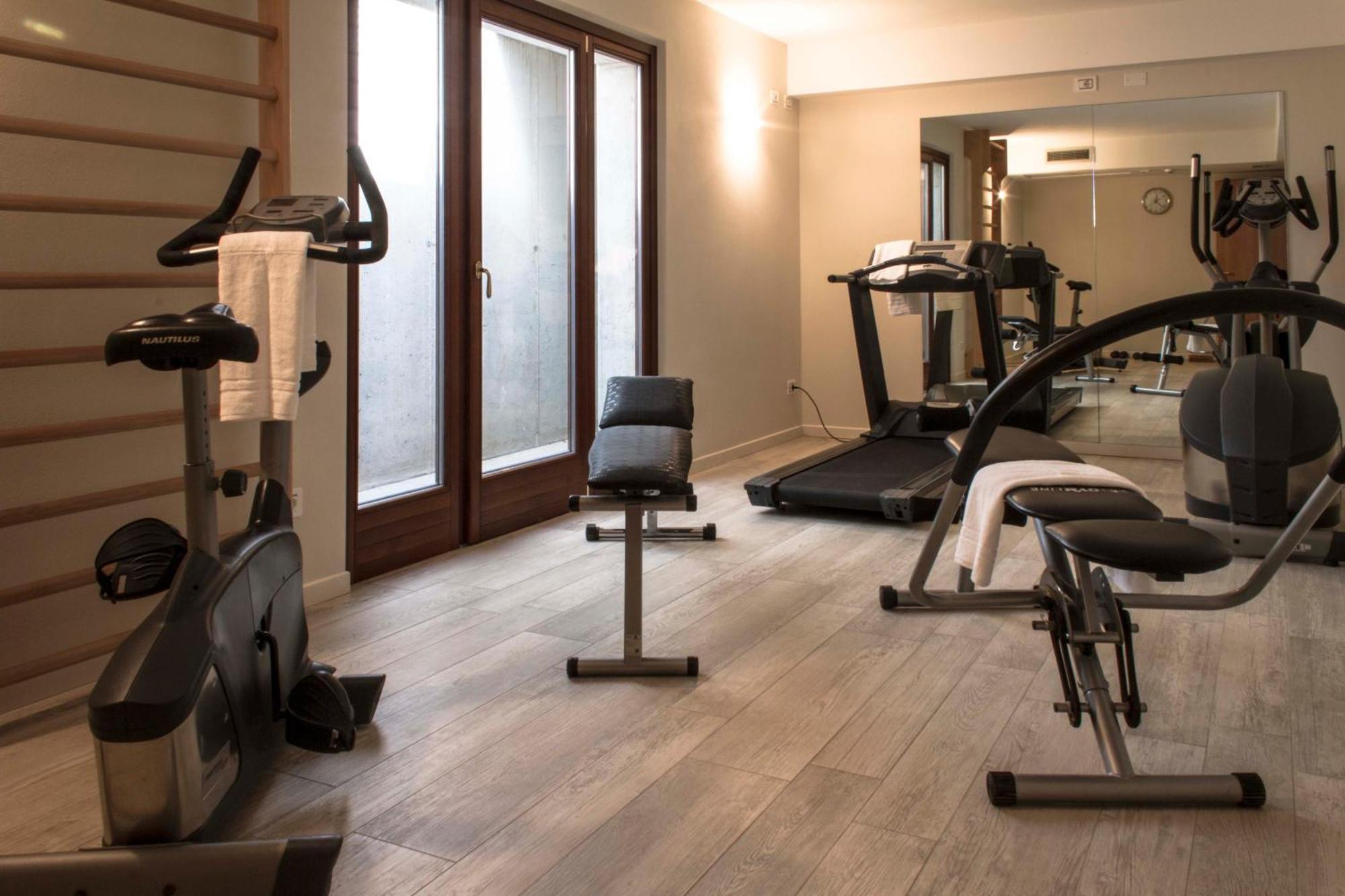 Hotel Relais Agli Olivi ลาซีเซ ภายนอก รูปภาพ