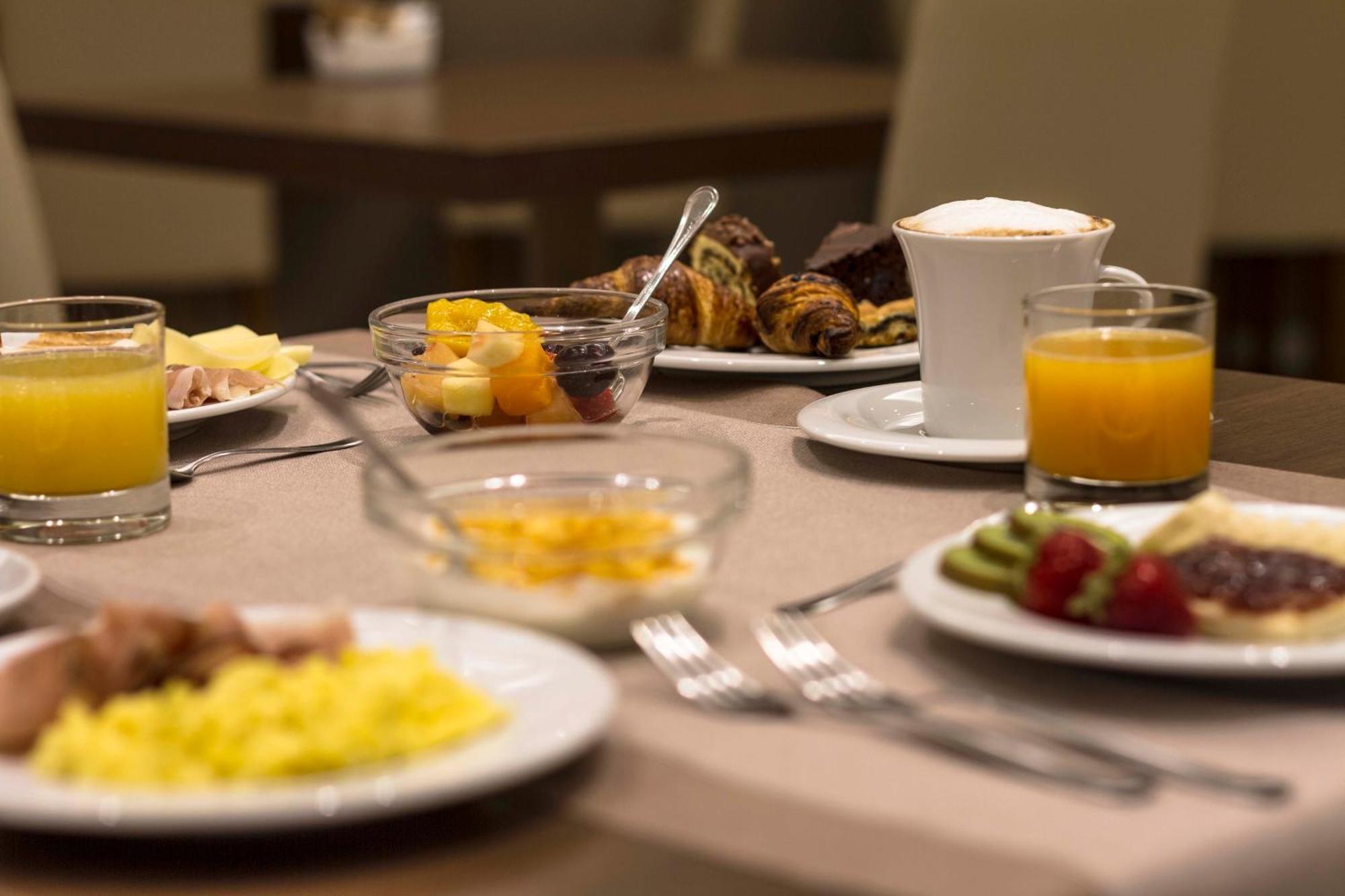 Hotel Relais Agli Olivi ลาซีเซ ภายนอก รูปภาพ