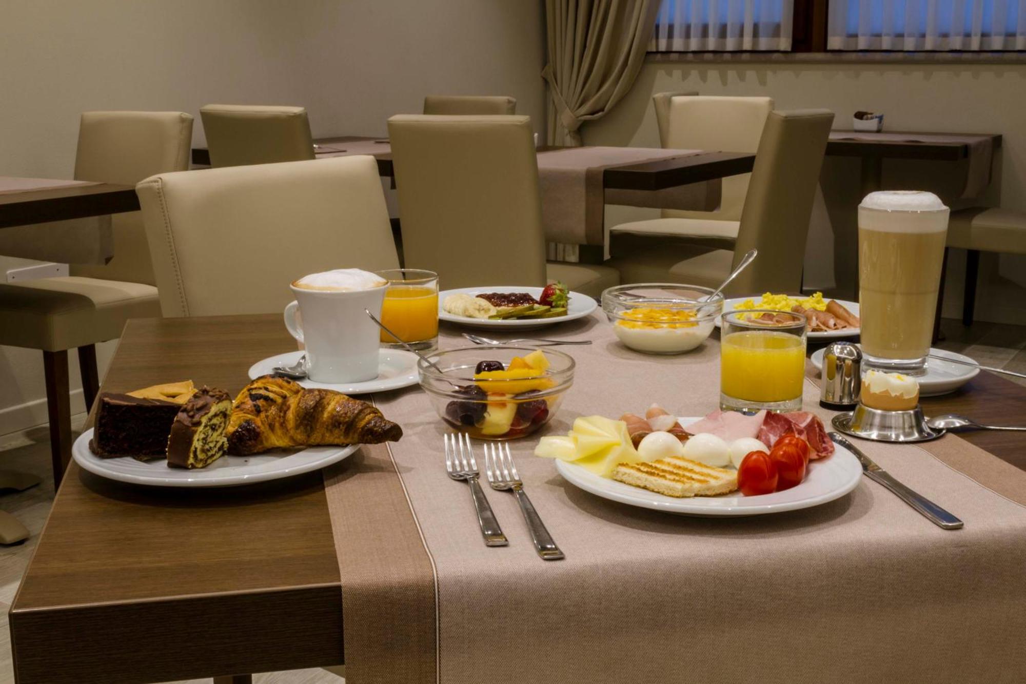 Hotel Relais Agli Olivi ลาซีเซ ภายนอก รูปภาพ