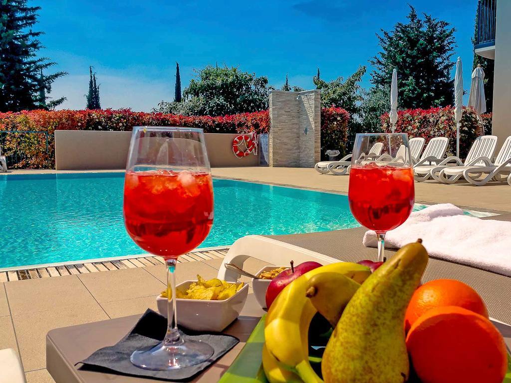Hotel Relais Agli Olivi ลาซีเซ ภายนอก รูปภาพ