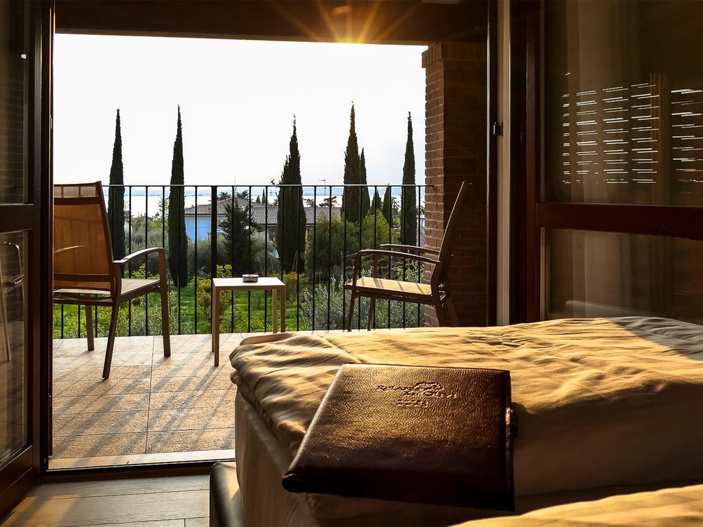 Hotel Relais Agli Olivi ลาซีเซ ภายนอก รูปภาพ