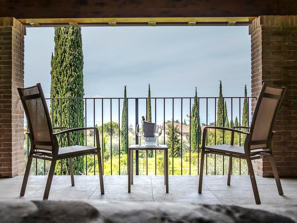 Hotel Relais Agli Olivi ลาซีเซ ภายนอก รูปภาพ