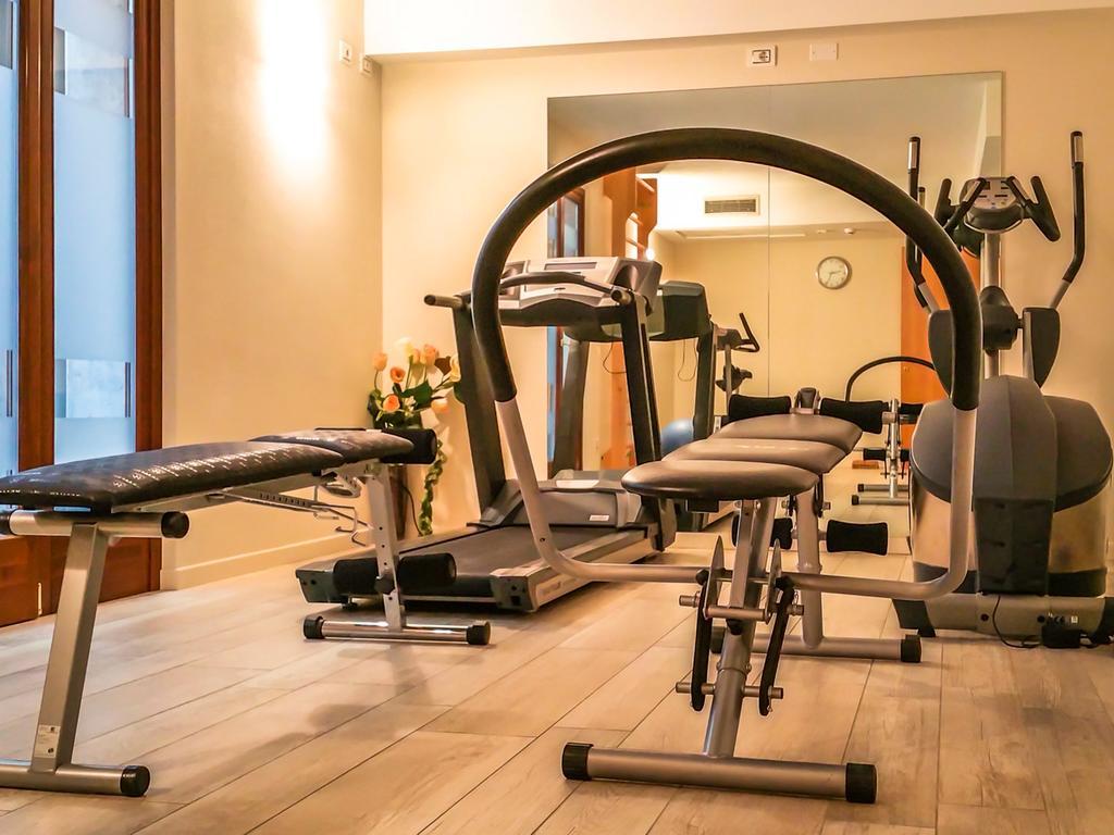 Hotel Relais Agli Olivi ลาซีเซ ภายนอก รูปภาพ