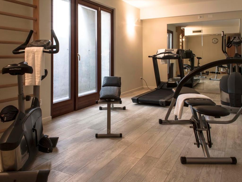 Hotel Relais Agli Olivi ลาซีเซ ภายนอก รูปภาพ