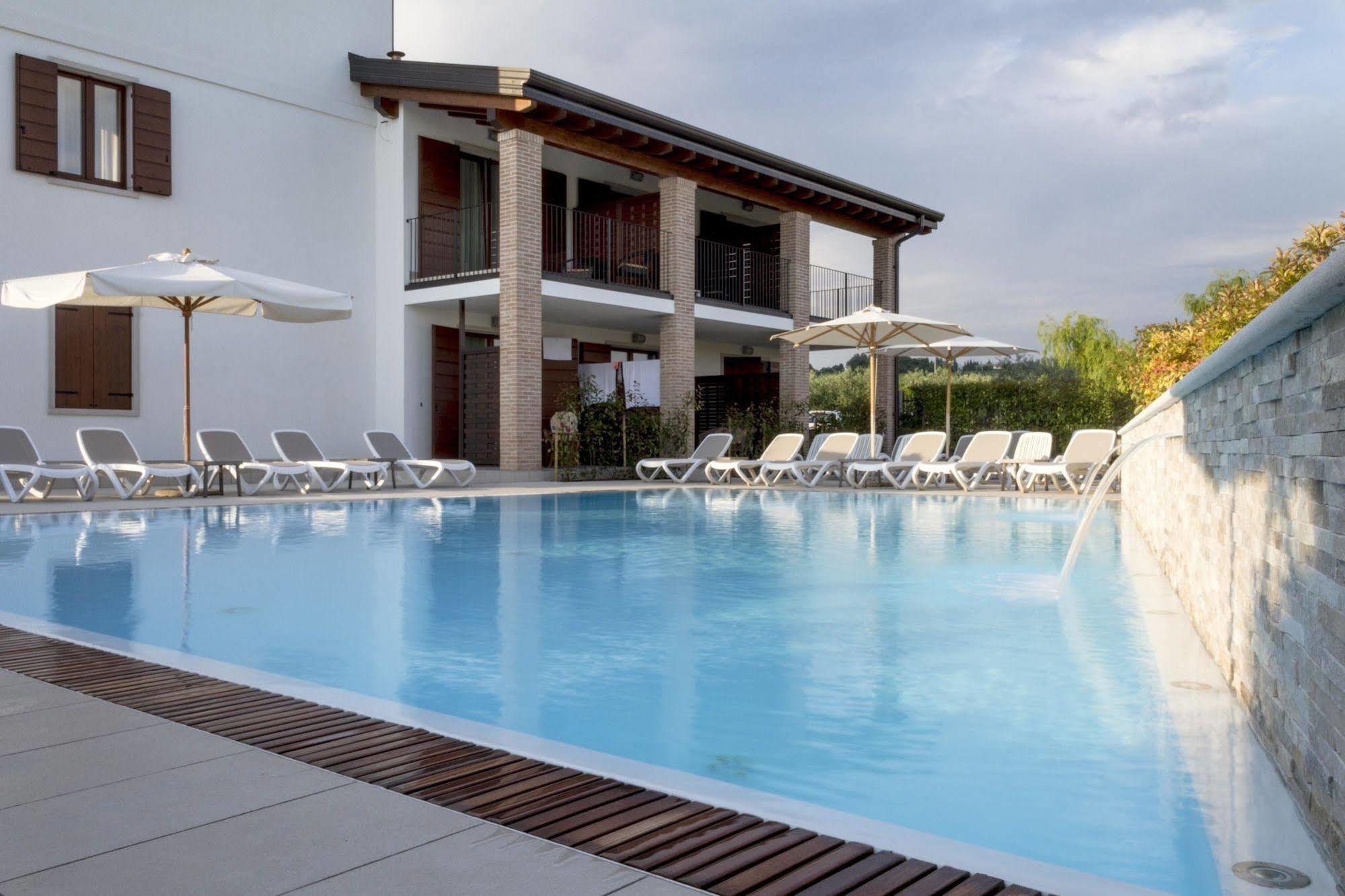 Hotel Relais Agli Olivi ลาซีเซ ภายนอก รูปภาพ